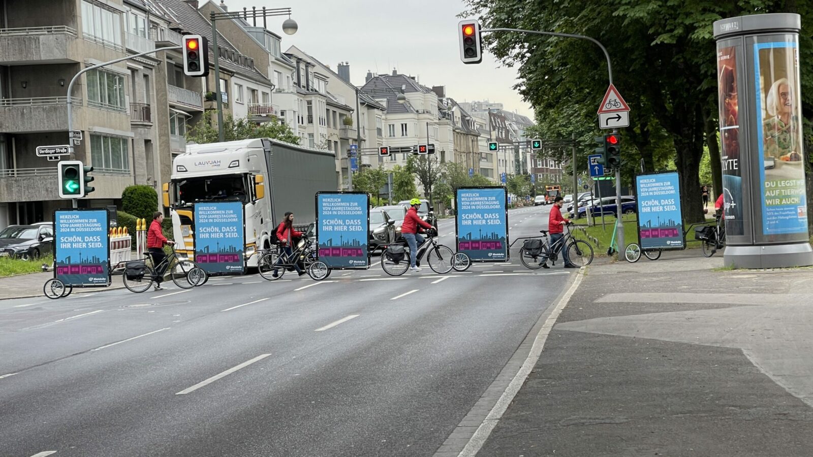 Eye-catching bike advertising with several CLP bikes