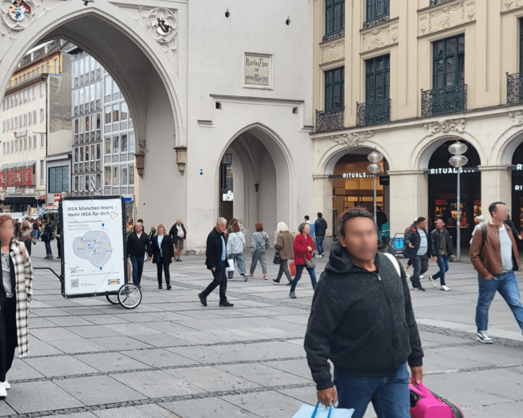 Die Werbebotschaft von IKEA erreicht viele Münchener