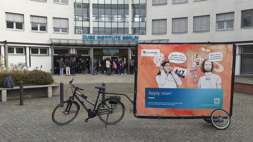 Fraunhofer with their recruiting campaign in Berlin and our XXL bike