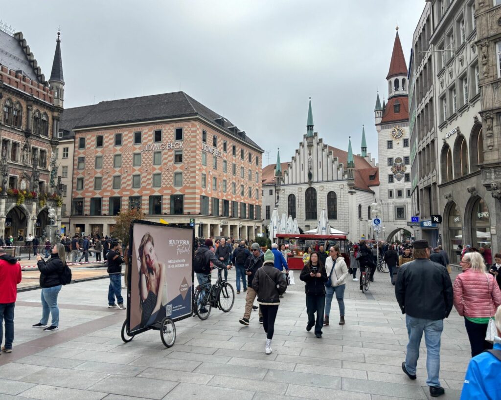 Fahrradwerbung in der Münchener Innenstadt